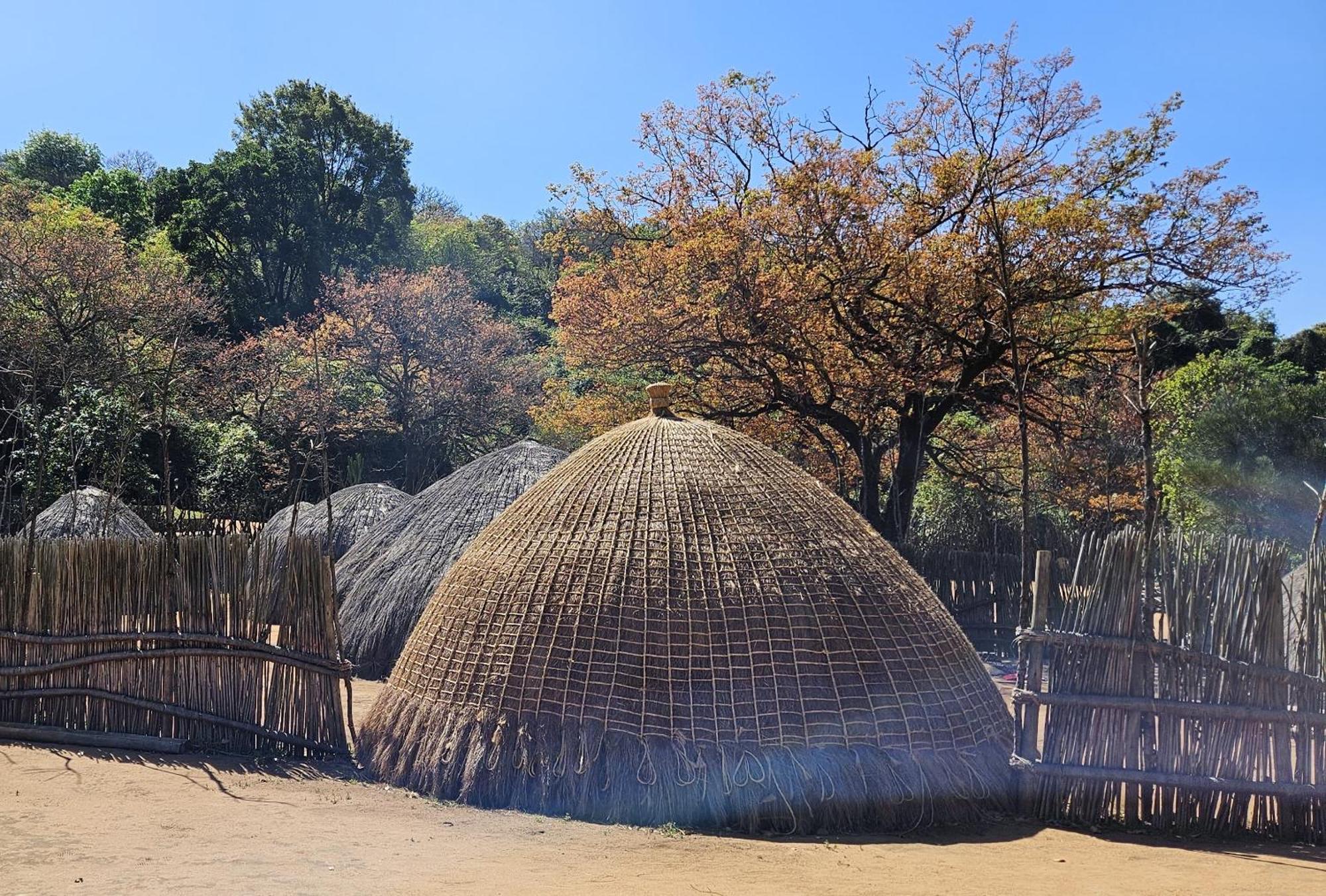 נלספרויט Old Vic Travellers Inn Nelspruit מראה חיצוני תמונה
