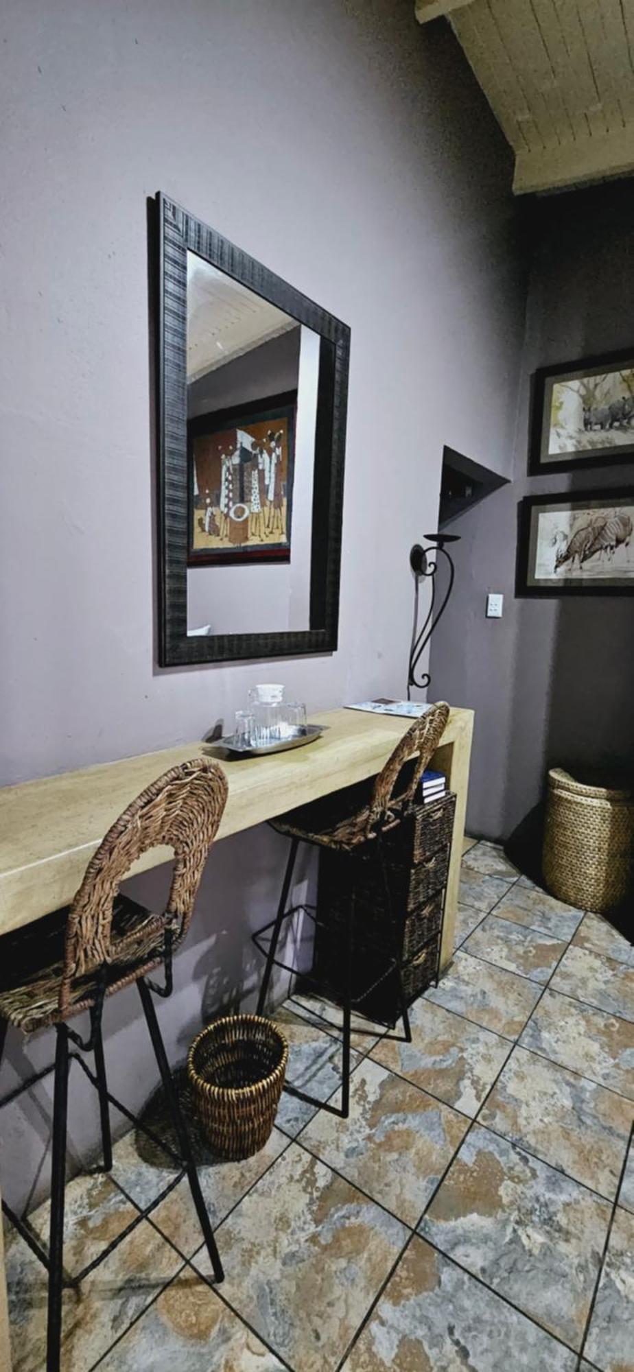 נלספרויט Old Vic Travellers Inn Nelspruit מראה חיצוני תמונה