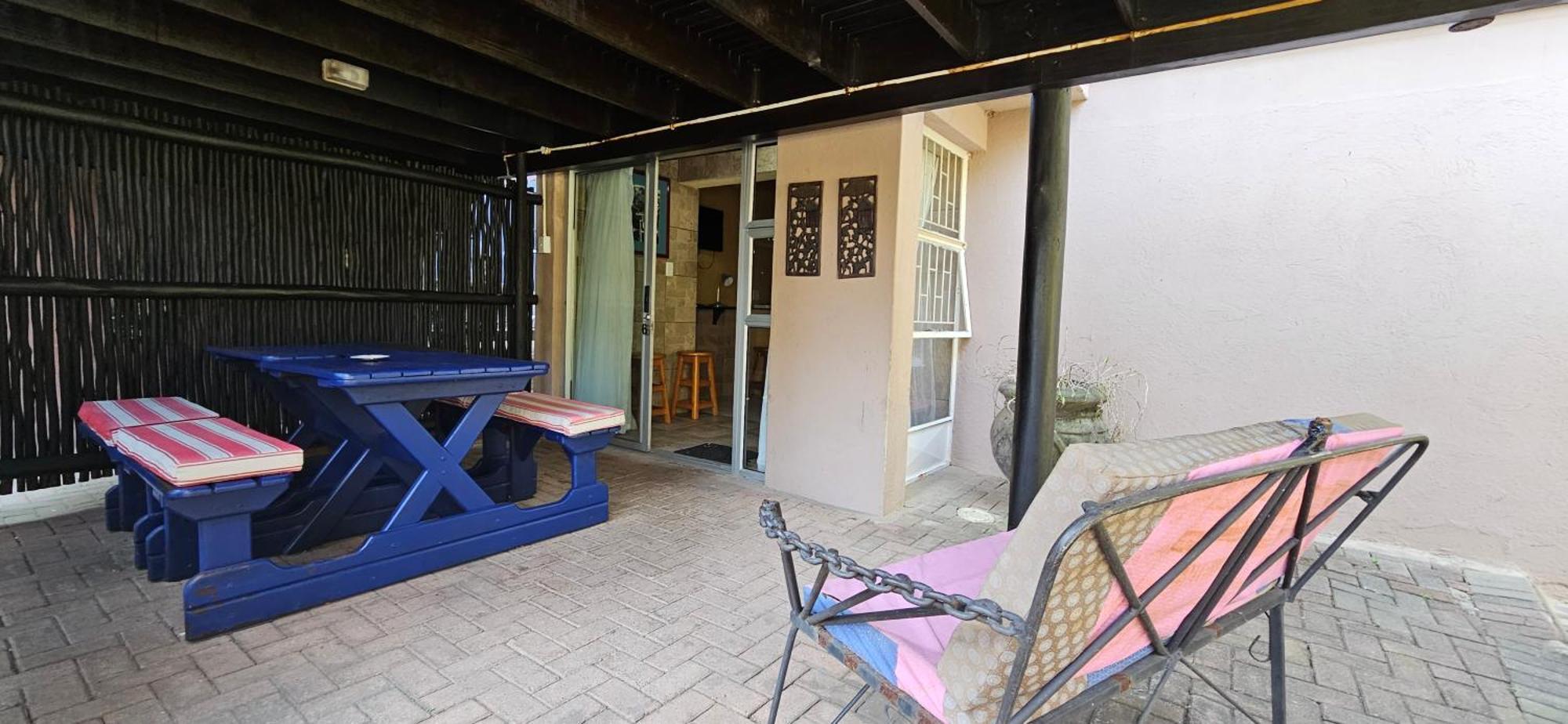 נלספרויט Old Vic Travellers Inn Nelspruit מראה חיצוני תמונה