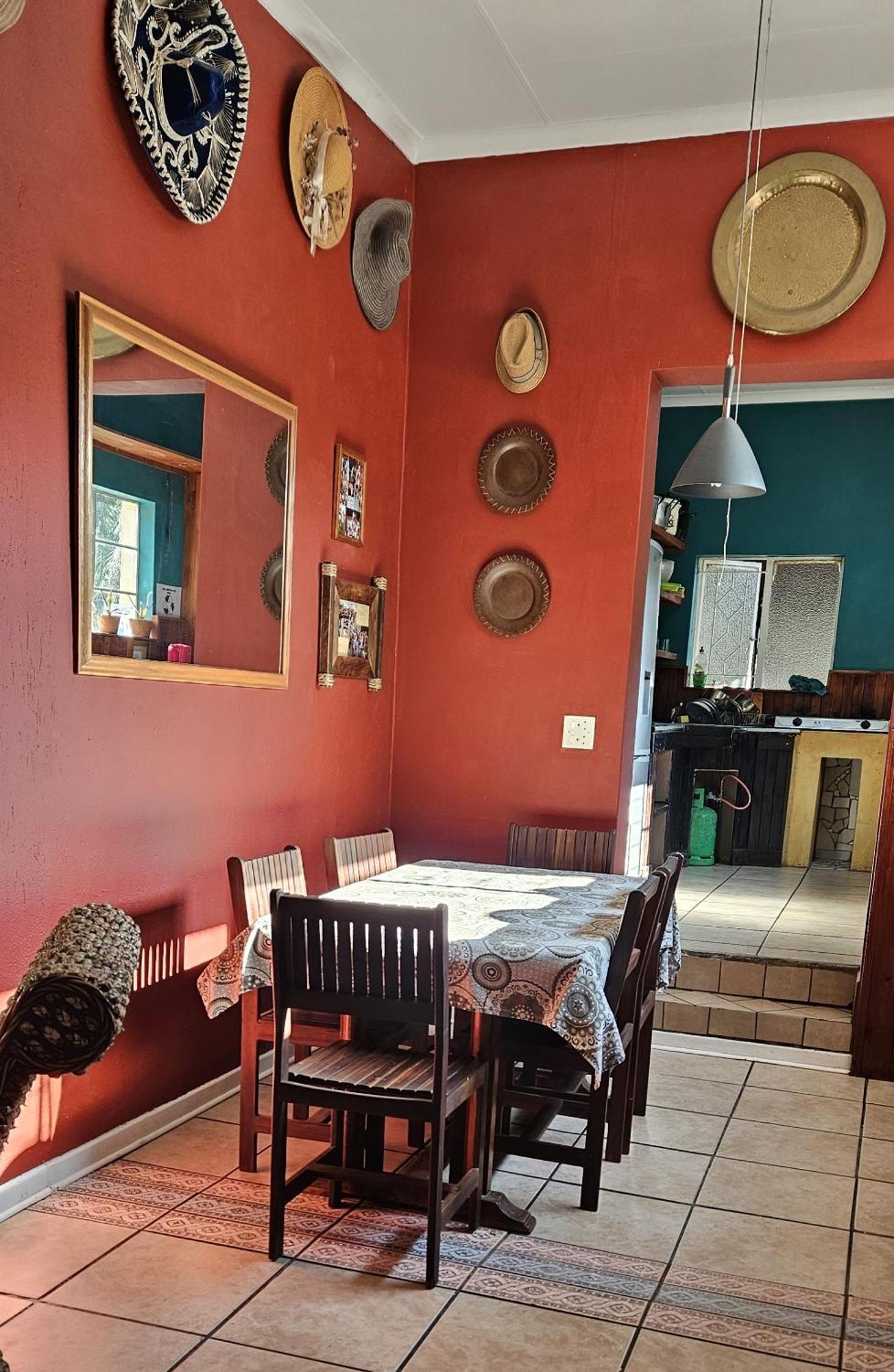 נלספרויט Old Vic Travellers Inn Nelspruit מראה חיצוני תמונה