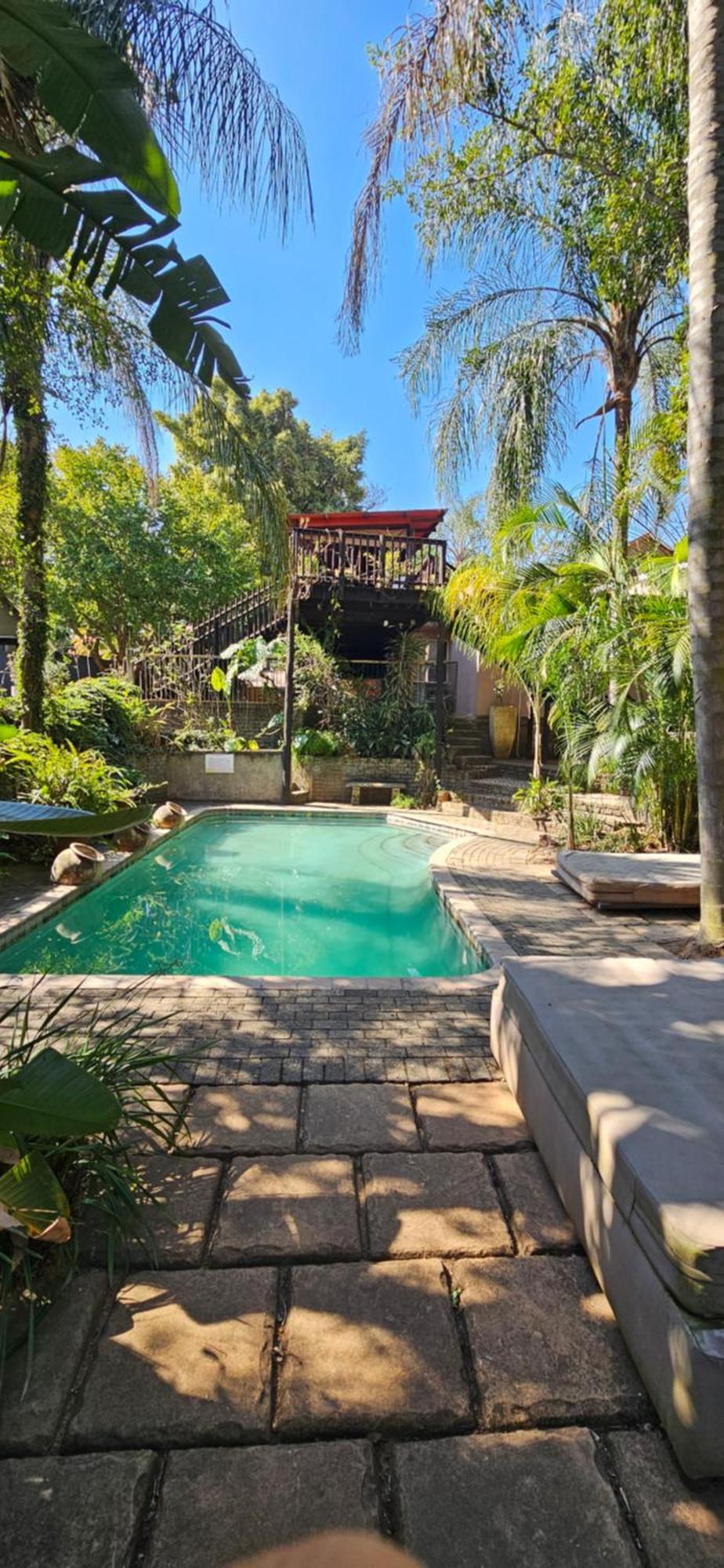 נלספרויט Old Vic Travellers Inn Nelspruit מראה חיצוני תמונה